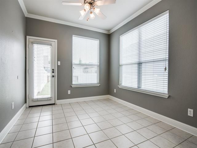 Building Photo - 10120 Cherry Hill Ln