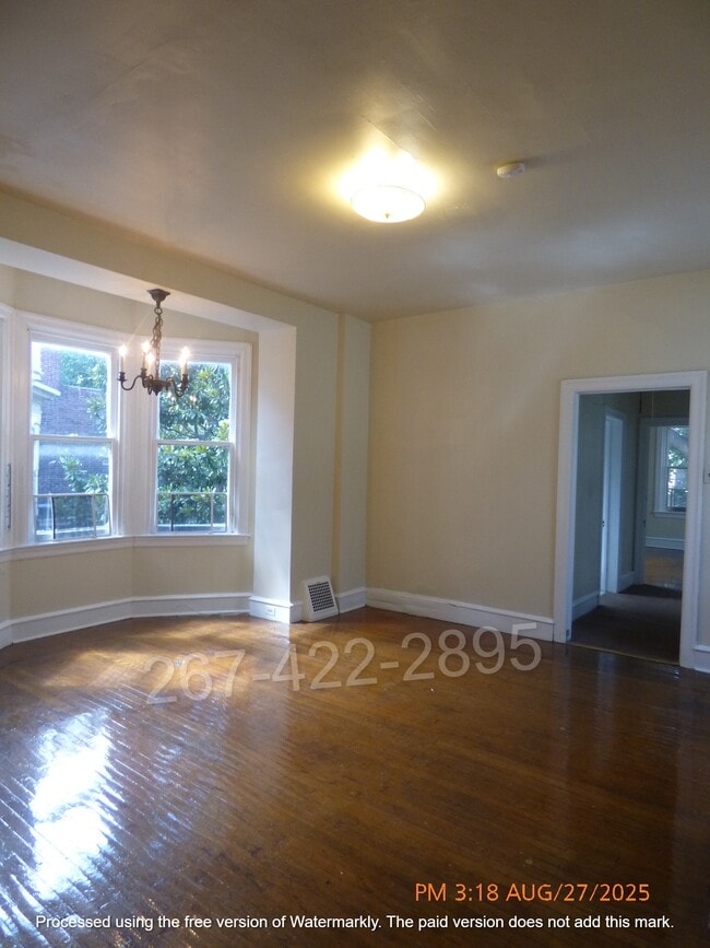 Building Photo - 3417 Race St