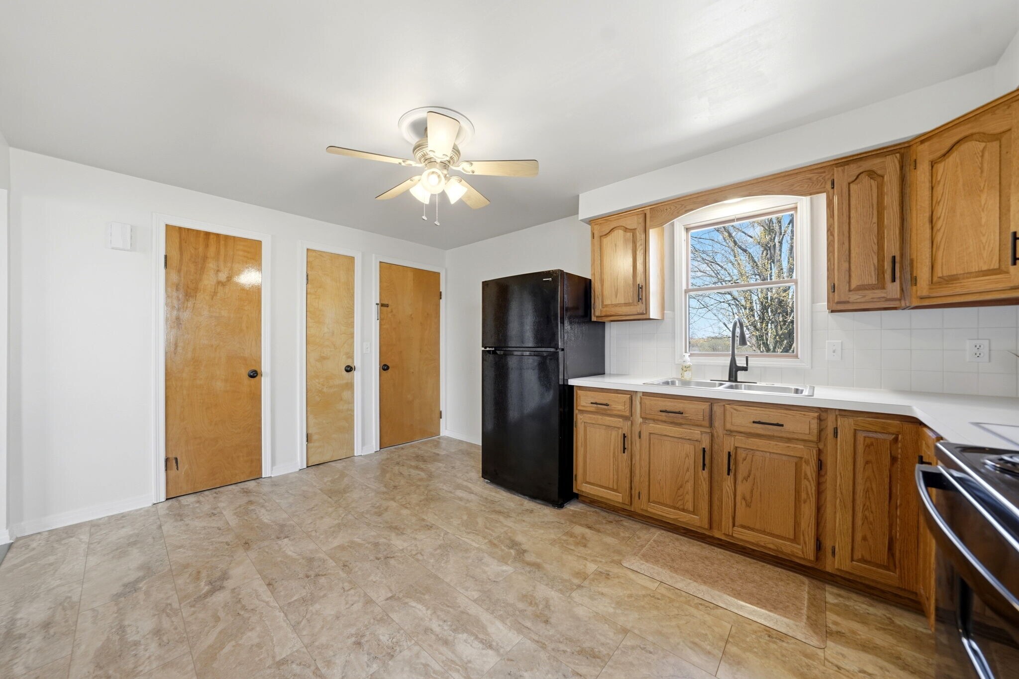 Building Photo - 6632 Errick Rd