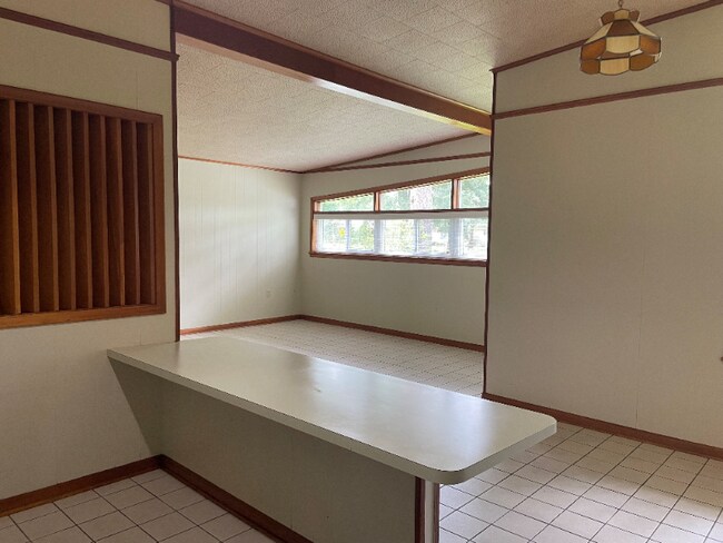 Building Photo - 113 Sherry Dr