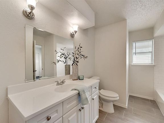 Building Photo - 8209 Ferguson Rd