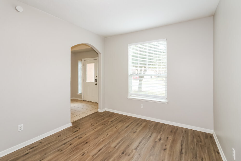 Building Photo - 12230 Heritage Grove Dr