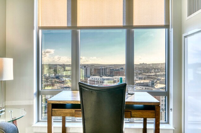 Building Photo - 1 Chestnut St