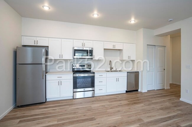 Building Photo - 4546 S Junett St
