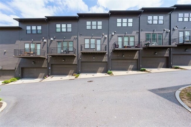 Building Photo - 6655 Sterling Dr