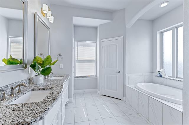 Building Photo - 5119 Montego Bay Dr
