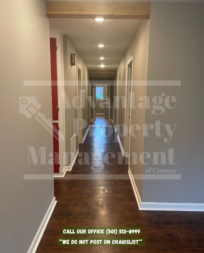 Building Photo - 11 Pamela Ln