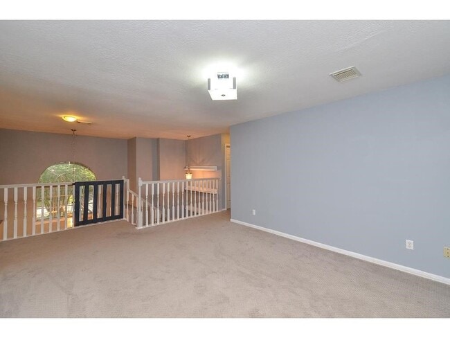 Building Photo - 6111 Dove Fern Ct