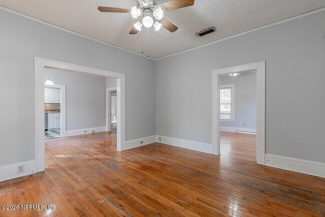 Building Photo - 1072 Brown St