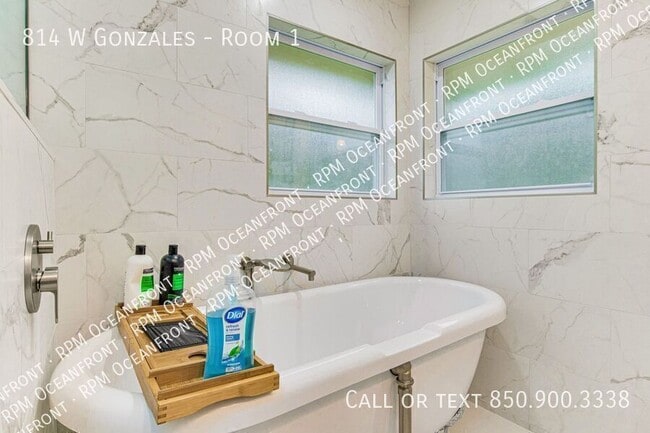 Building Photo - 814 W Gonzales-Room 1