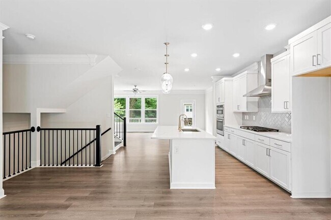 Building Photo - 2560 Clairebrooke Bnd