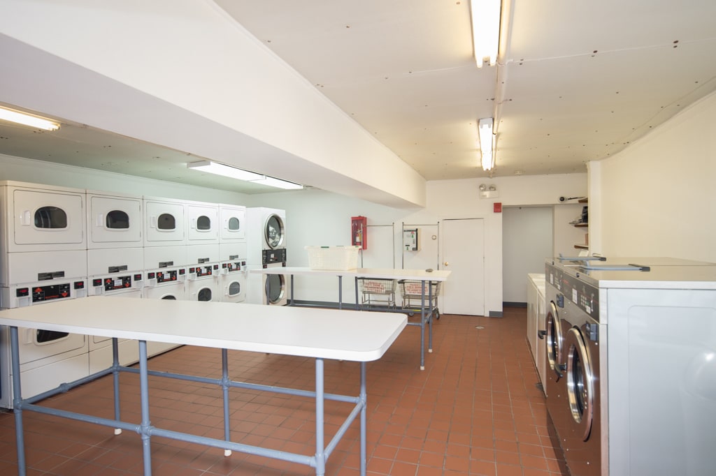 Building Photo - 4180 N Marine Dr