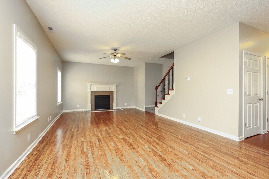 Building Photo - 1260 Lasalle Dr