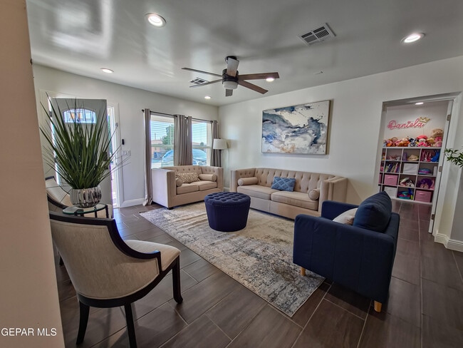 Building Photo - 7321 Cuba Dr