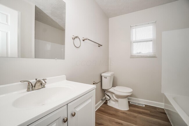 Building Photo - 6605 Hancock Ct