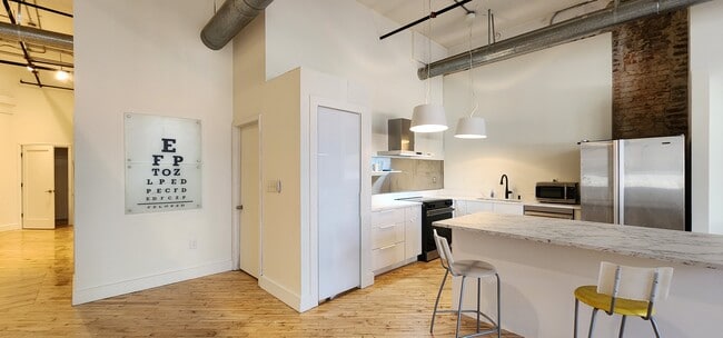 Kitchen - 87 Peachtree St SW