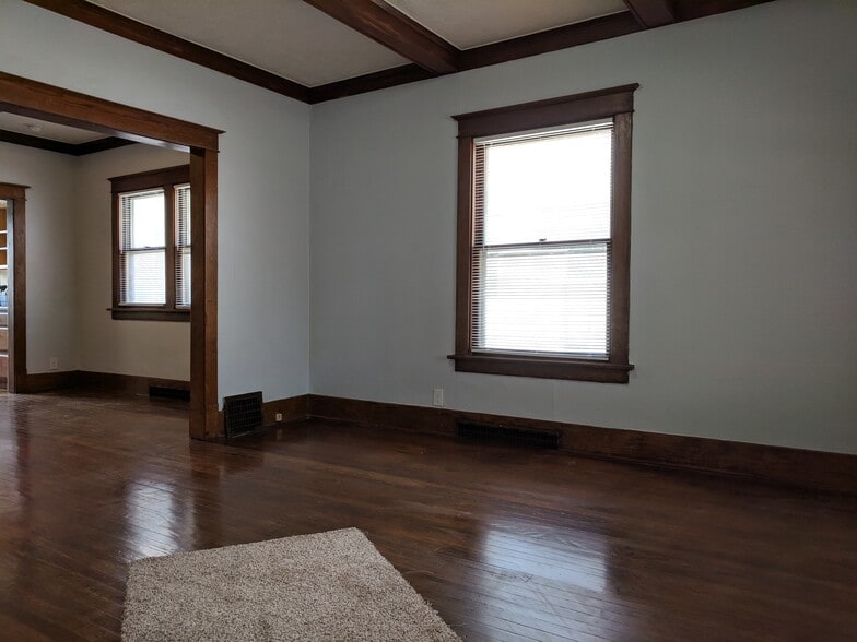 Front Entry3 - 1225 S 13th St