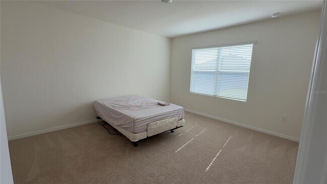 Building Photo - 504 Taylor Grvs St