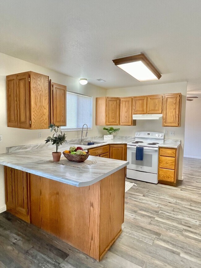Building Photo - 1516 4000 W