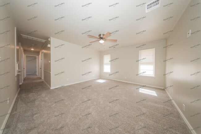 Building Photo - 5921 N College St