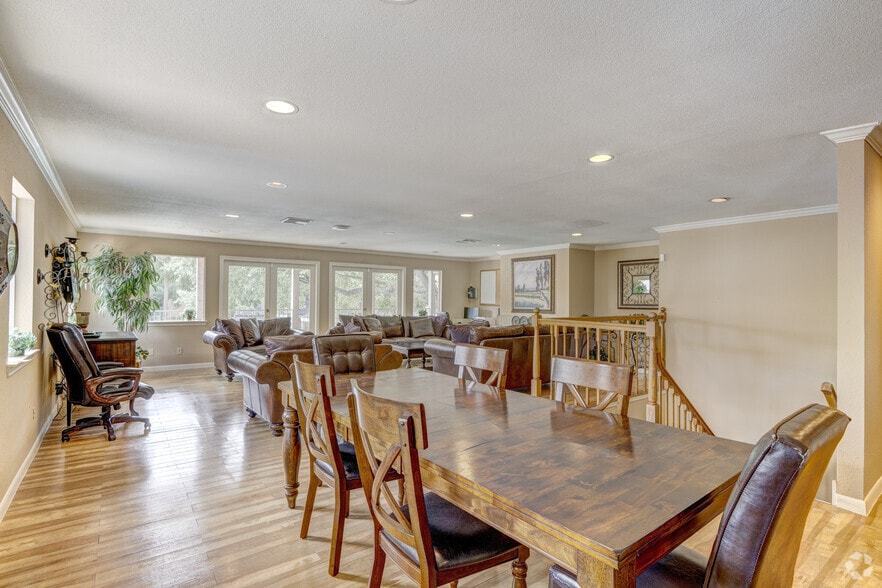 Clubhouse - Windchase Hamlet Apartments