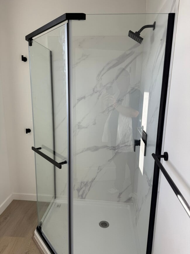 Building Photo - 31425 Green Rd