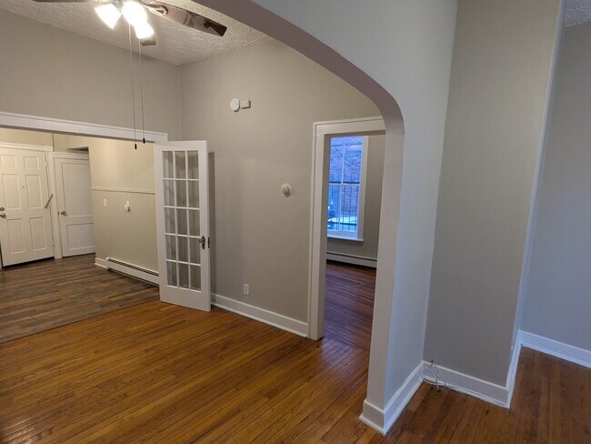 Building Photo - 1 Sherman St