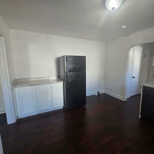 Building Photo - 168 Myrtle Ave