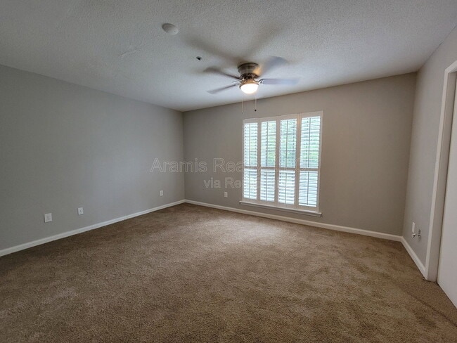 Building Photo - 3058 Steeplechase Dr