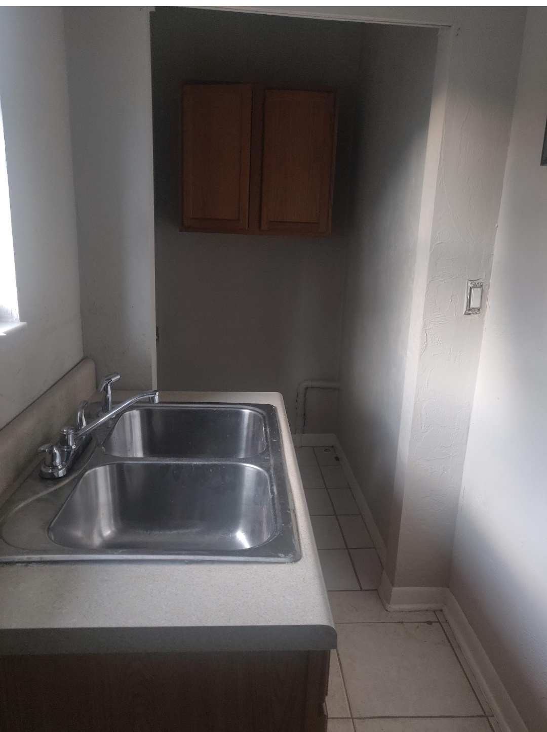 Building Photo - 137 Grace St