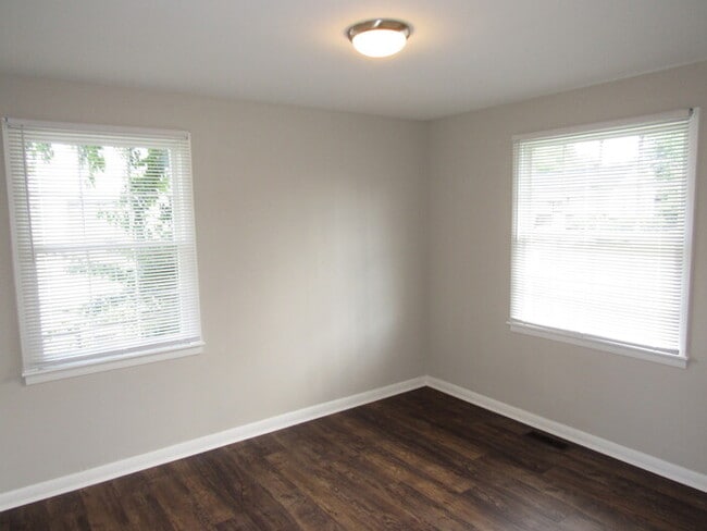 Building Photo - North Nashville 3 bedroom home with renovations!