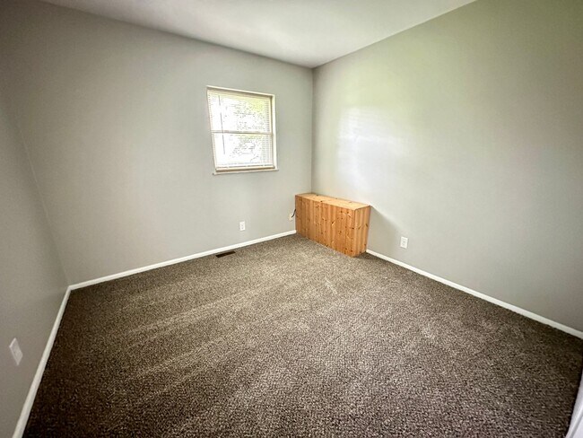 Building Photo - 130 Timberwood Ln