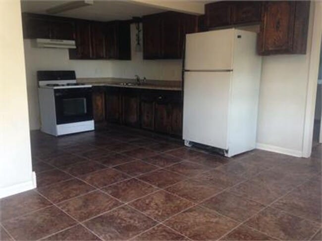 Building Photo - Comfortable 3-Bedroom Home in Houma - Only $985/Month