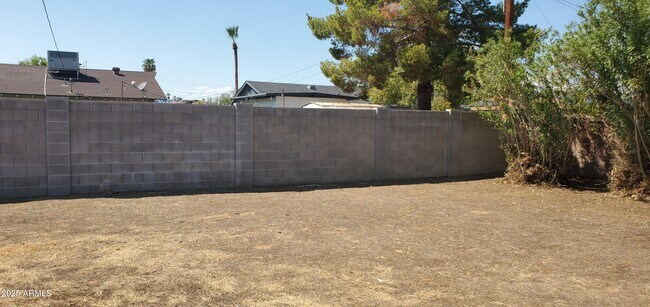 Building Photo - 17412 N 21st Dr