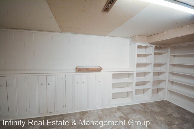 Building Photo - 3 br, 3 bath House - 1010 6th St SW