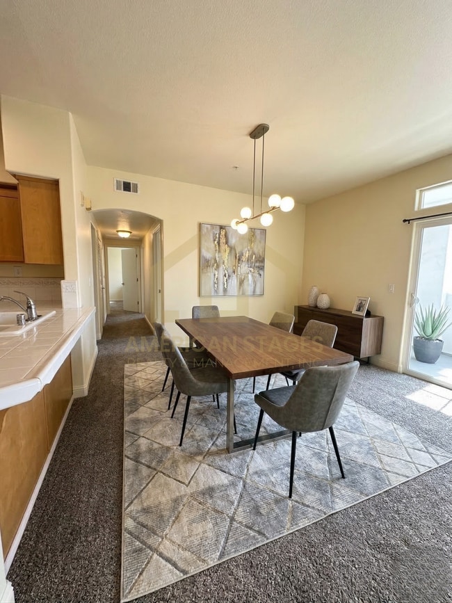 Building Photo - 310 E McCoy Ln