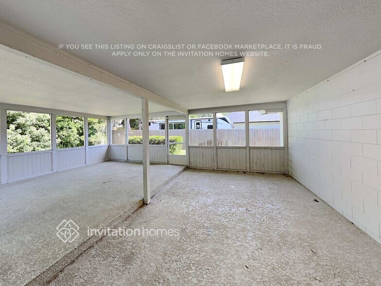 Building Photo - 5038 Hidden Springs Blvd