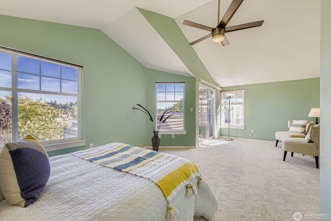 Building Photo - 3Bd/3.5Ba Seattle Townhouse