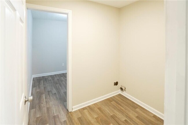 Building Photo - 1802 Driftwood Pl