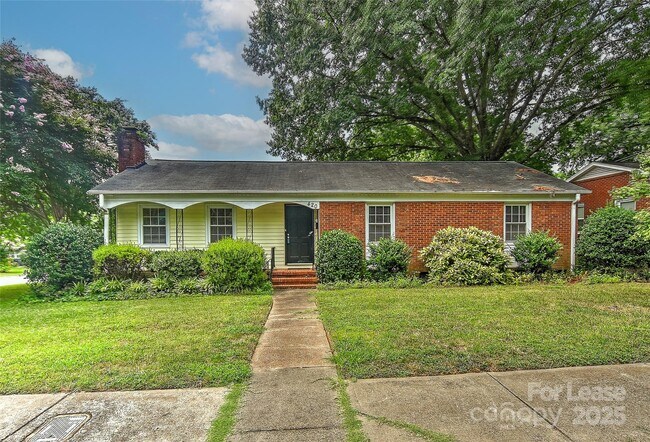 Primary Photo - 420 Seneca Pl