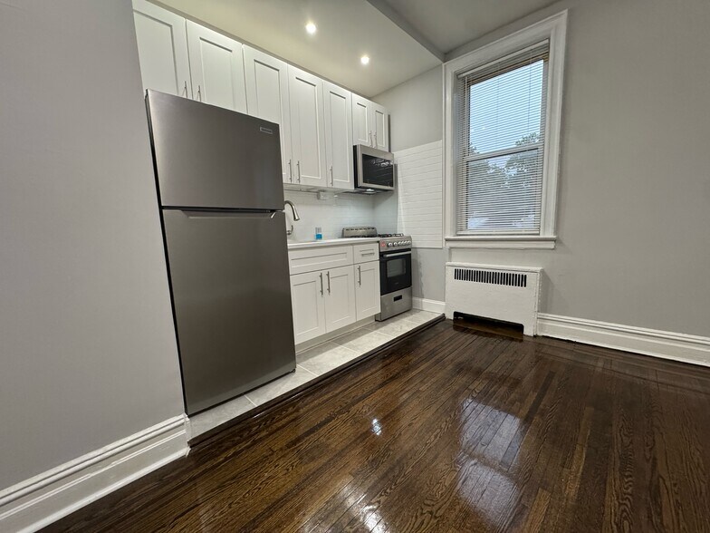 225 Union St 5 - 223 Union St