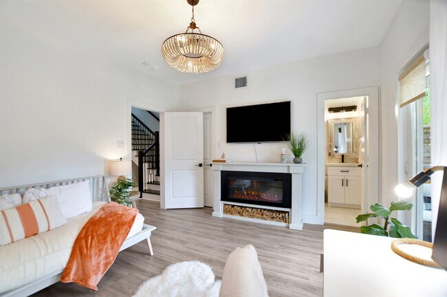 Building Photo - 1106 Paul Quinn St