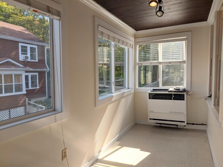 Building Photo - 13 Garden Ter