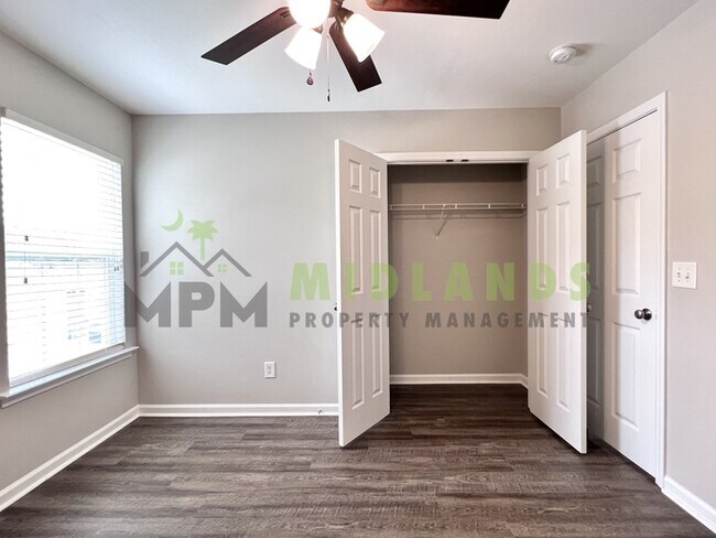 Building Photo - 112 Saluda Springs Ct
