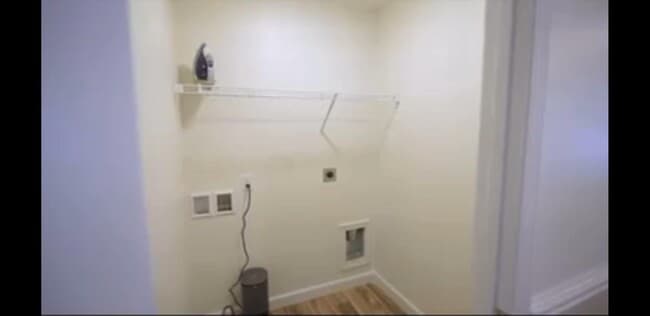 Building Photo - 468 Timberwood Dr