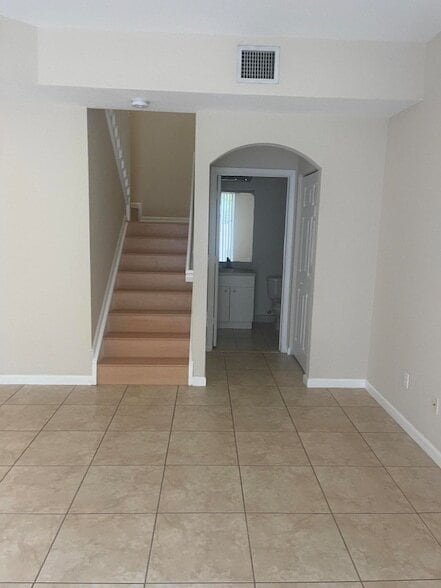 Building Photo - 6549 Diamond Springs Terrace