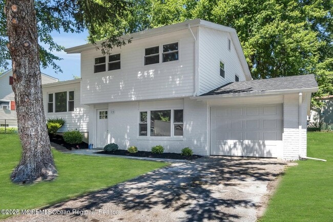 Building Photo - 1016 Woodlane Rd