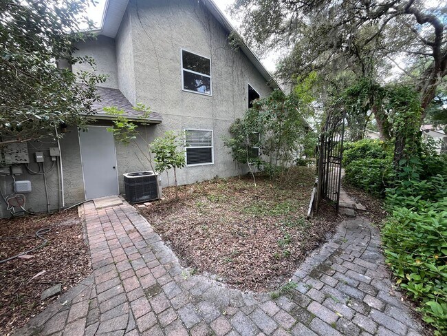 Building Photo - 3801 Donna Lynn Ln