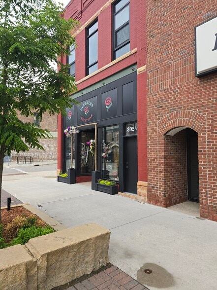 302 1/2 North Cedar Ave Owatonna - 302 N Cedar Ave