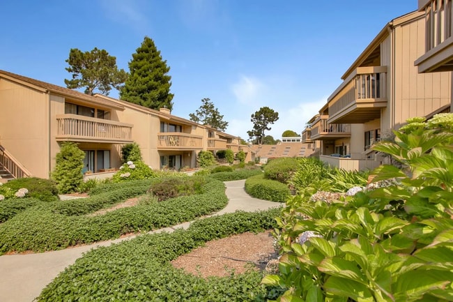 Building Photo - APT 298